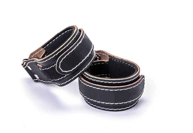 Bandage Knöchelbandage Fußschlaufen Kabelzug gepolstert mit Knöchelriemen